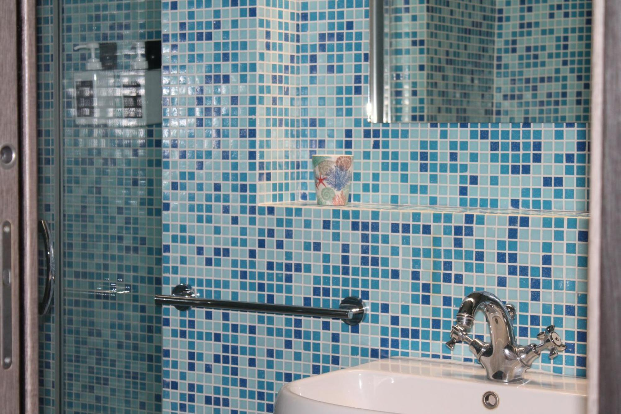 Salerno Home Station Eksteriør billede